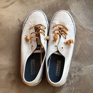 Sperry top-sider boat shoes
